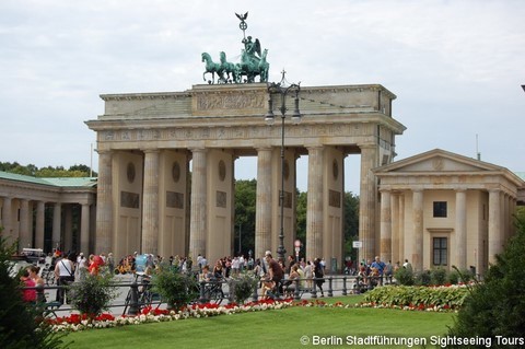 Berlin city tours on foot
